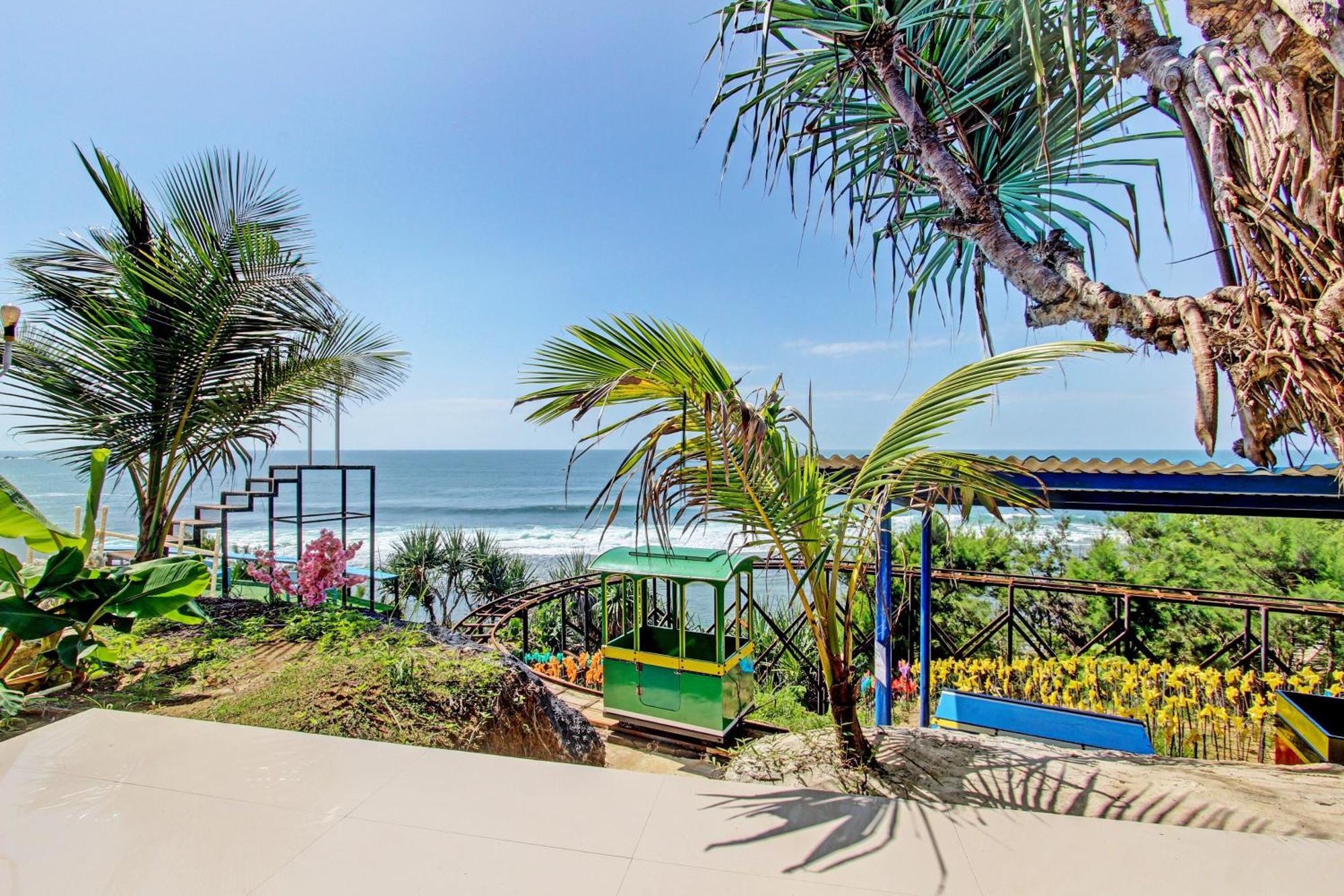Palette 93389 Osanna Beach Resort Wonogiri Exterior photo